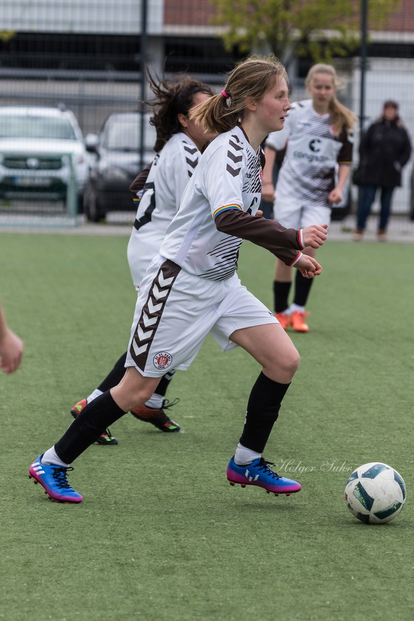 Bild 201 - B-Juniorinnen St.Pauli - C-Juniorinnen SV Steinhorst : Ergebnis: 1:2